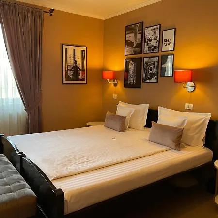 Gasthuis Pensiunea Marylou 4*